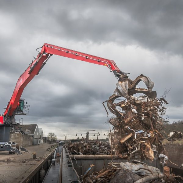 390 port netherlands 2 600x600