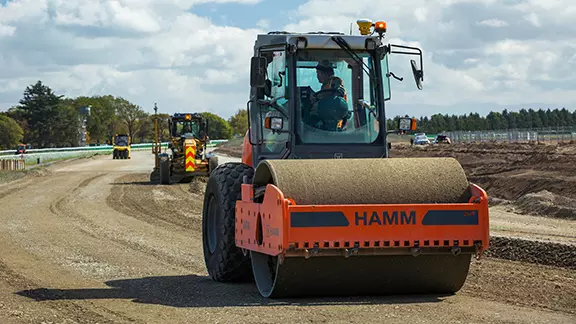 Trimble Earthworks for Soil Compactors 2 576x324 jpg